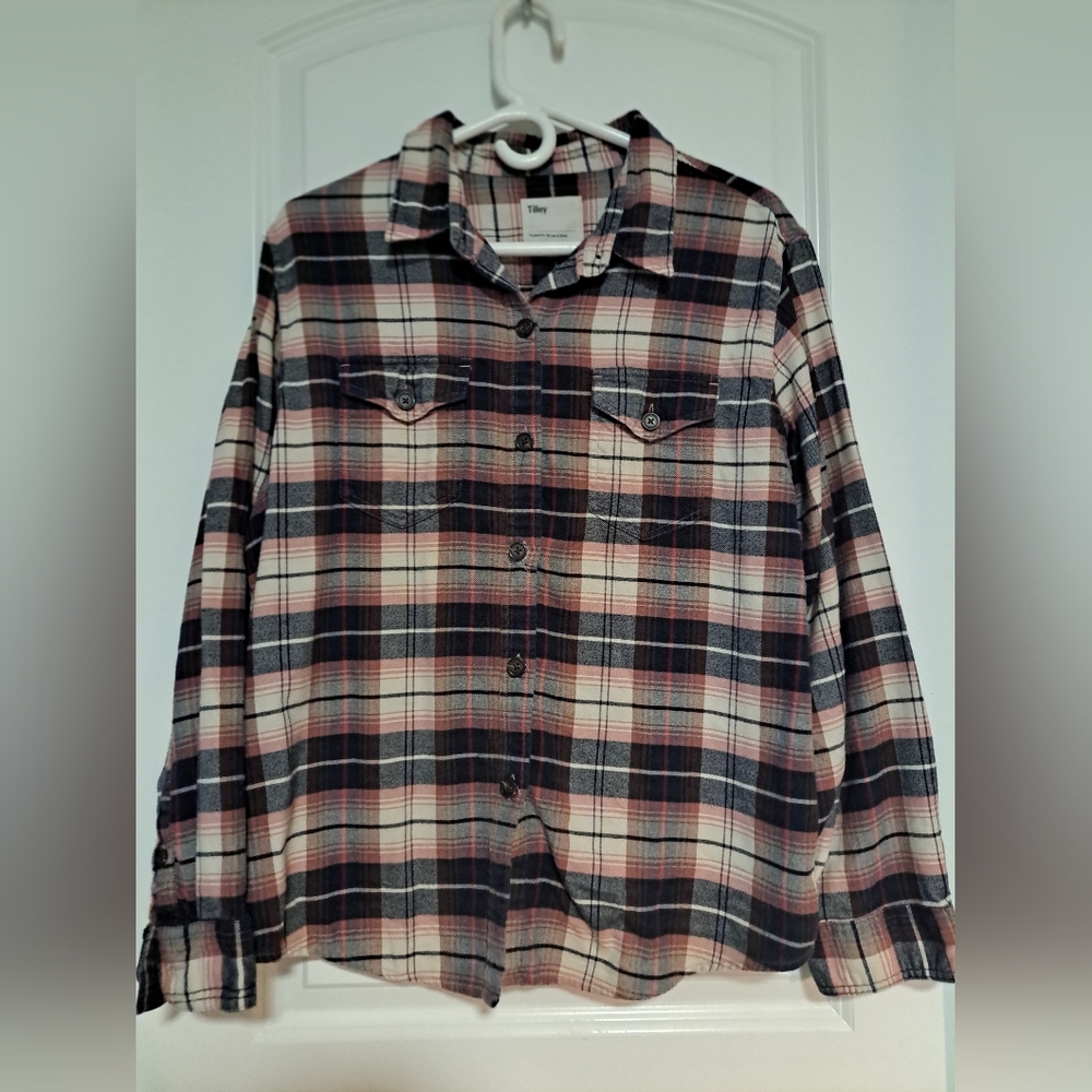 Tilly's Womans Navy & Pink Plaid Flannel Shirt 100% Cotton